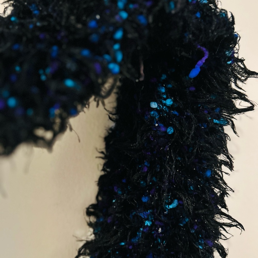 🧣 Textured Scarf